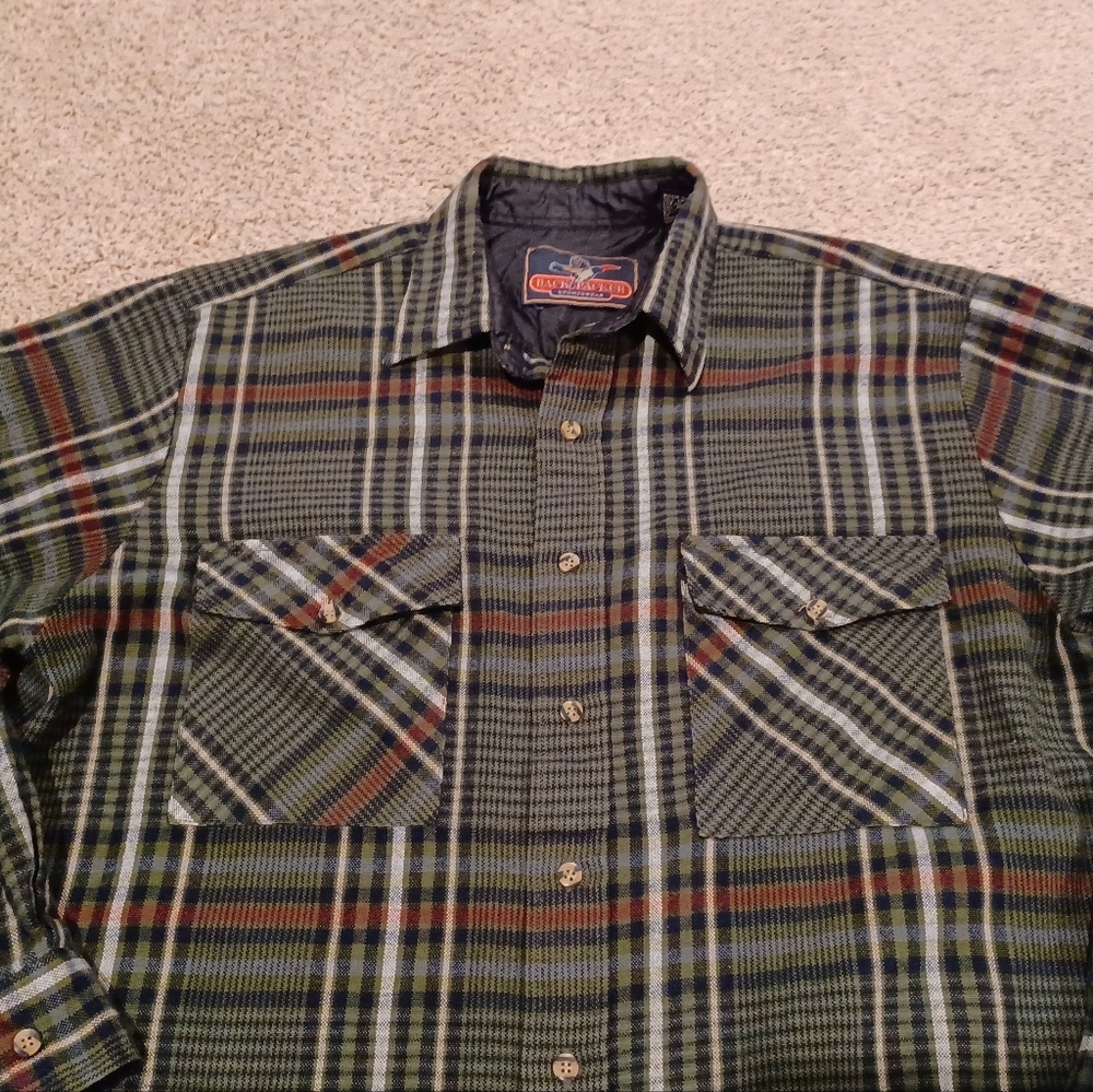 Back Packer Flannel Long Sleeved Button Up Mens Size L